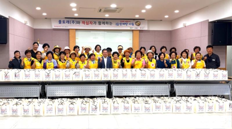 250807_2_적십자봉사회삼계탕나눔_총무과.jpg