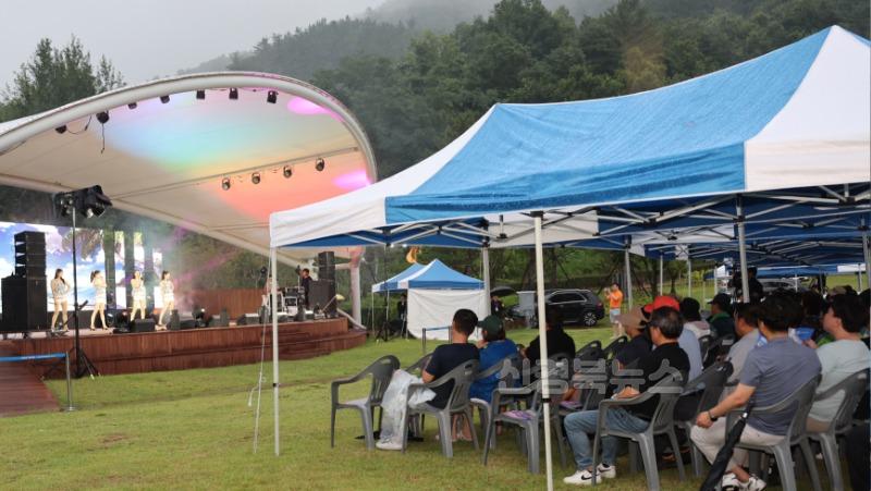 문화예술체육과)제19회 한여름밤의 청도열린음악회 성황리에 개최  사진(신화랑풍류마을).jpg