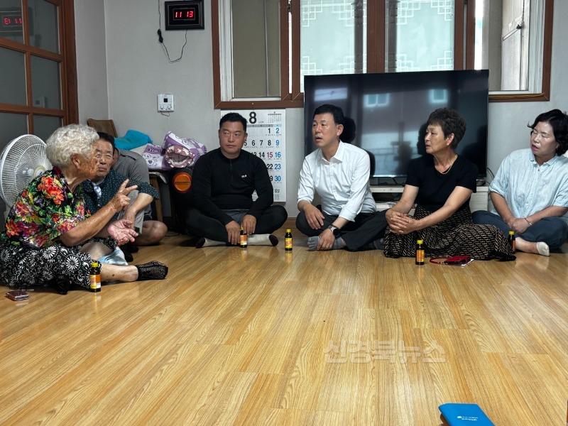 성주군사진(선남면 도흥3리 청년회 부녀회 주민인동 '십시일반 프로젝트' 성금 기부 릴레리로 지역사랑 나눔 앞장)-4.jpg