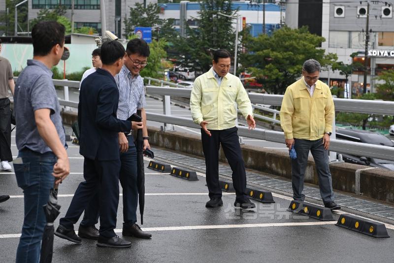 보도자료(250814(교통)대구 남구 강당골 공영주차장 보강토 옹벽 점검 실시)1.JPG