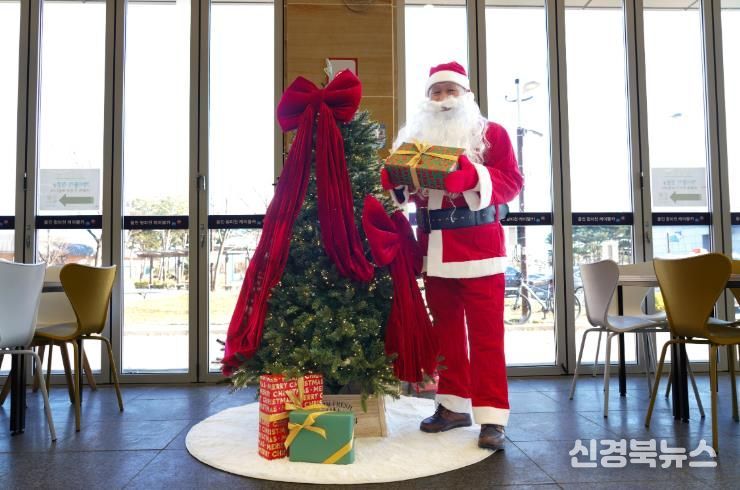 울진군은 12월 24일부터 25일까지 이틀간‘산타 관광택시’를 특별 운행한다.